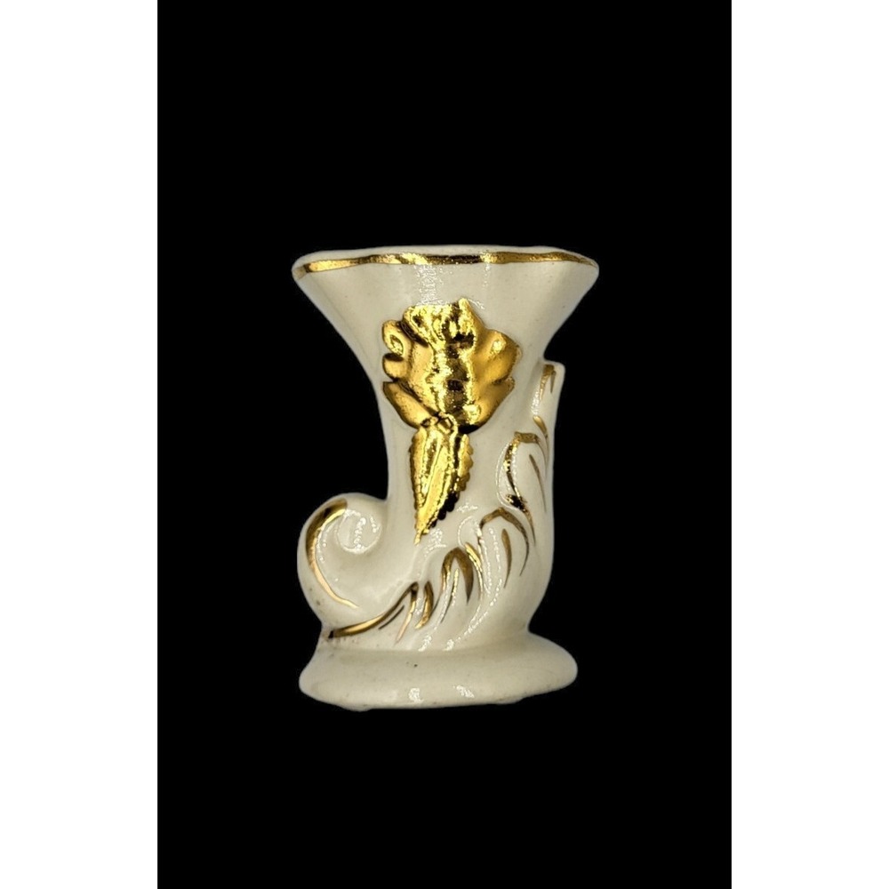 Vintage MCM Ceramic Pottery Cornucopia Vase White w/ Gold Leaf‎ Rose Accents